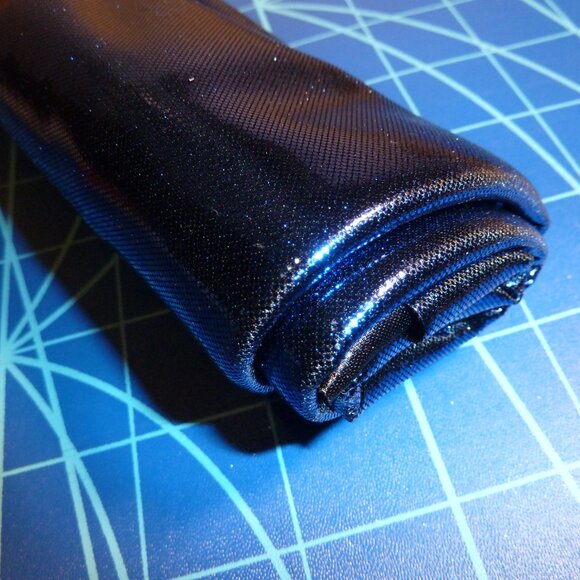 Highly shiny royal blue fabric with matte black reverse side - Picture 3 of 3